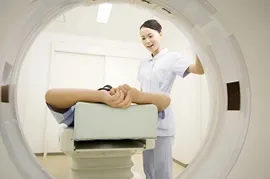 外傷がなくても必ず病院で検査のイメージ